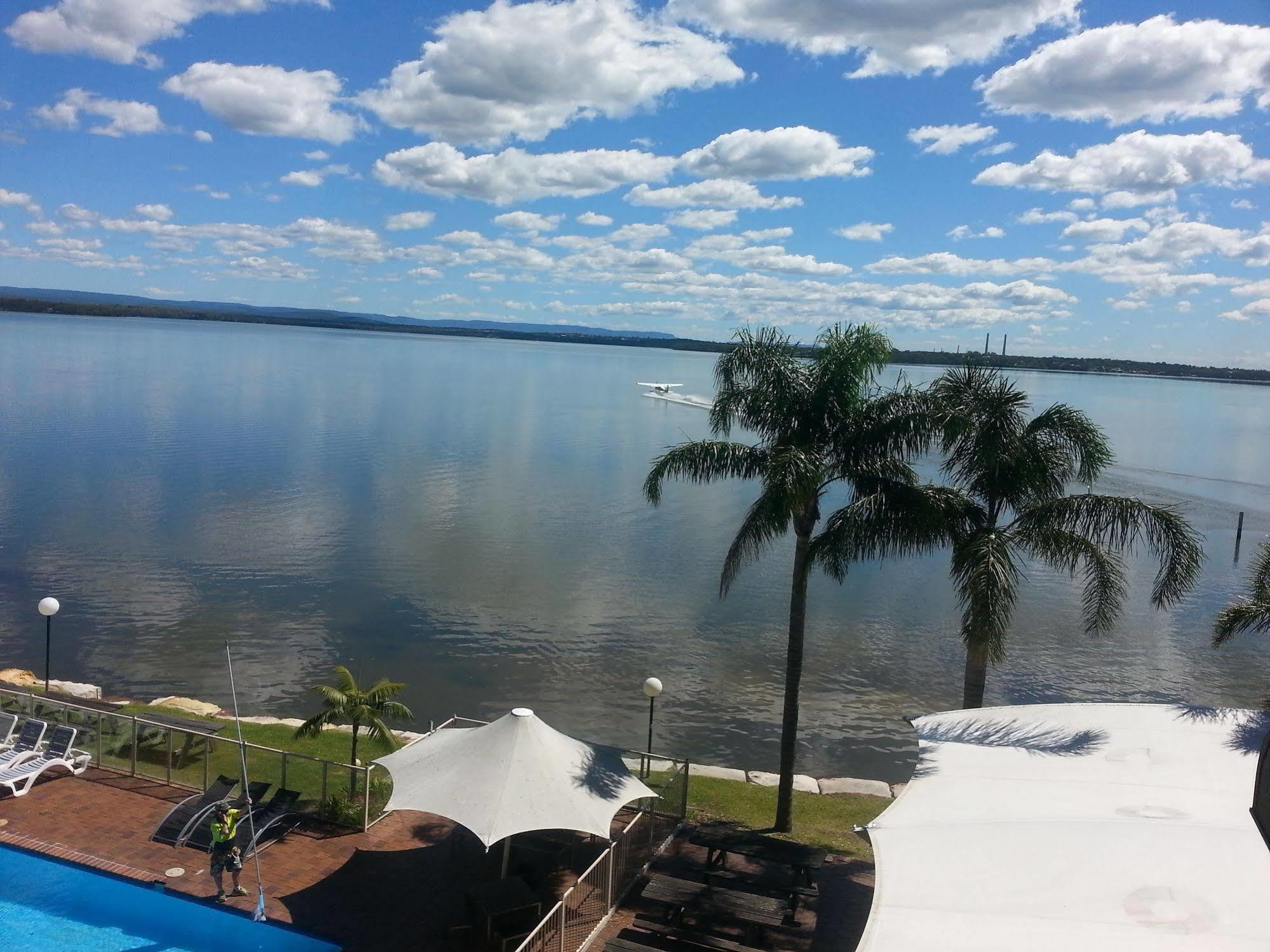 The Beachcomber Hotel & Resort, Ascend Hotel Collection Toukley Εξωτερικό φωτογραφία View of the Iguape River